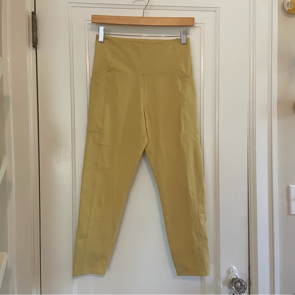 Girlfriend Collective compressive high rise crop leggings - Picture 2 of 5